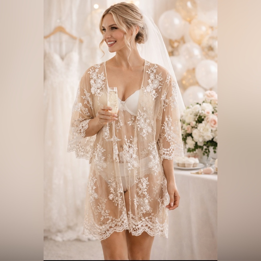 Victoria's Secret Floral Lace Bridal Robe Cream Elegant Romantic size M L